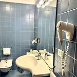 杜特里滕佩斯塔酒店