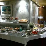 杜特里滕佩斯塔酒店 酒店 3*