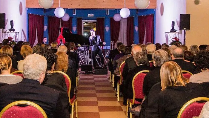 ホテル Due Torri Tempesta