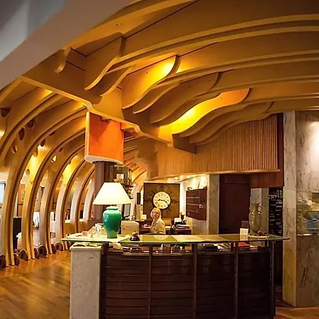 Due Torri Tempesta Hotell 3*